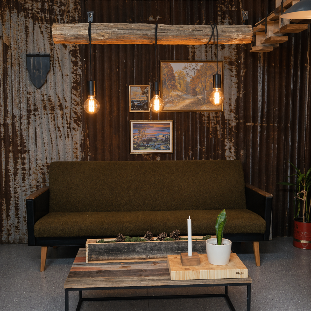 Inngangshall SR-produkter som viser en sofa, et sofabord og en stilig lampe - Klikk for stort bilde